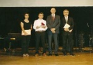 Kurşun'a Yılın Tezi ödülü